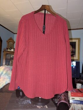 Women’s Ribbed V-Neck Sweater - Rose Size XXXL